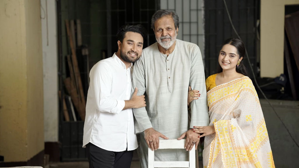 শিক্ষক-ছাত্রের গল্পের নাটক ‘সম্মান’