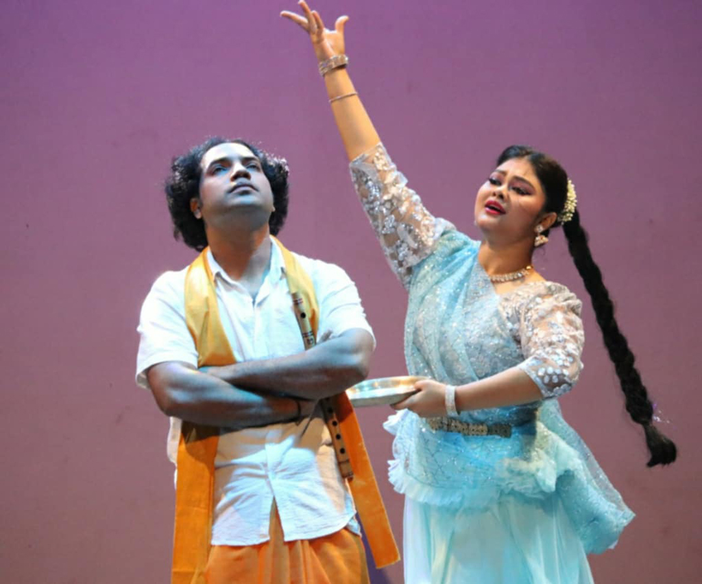 আজ জেনেসিস থিয়েটারের ৩৫ বছর পূর্তিতে সম্মাননা প্রদানসহ নানা আয়োজন