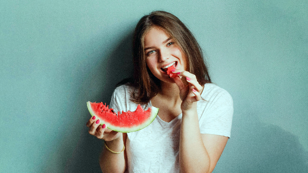 ত্বক সতেজ রাখতে রমজানজুড়ে যা খাবেন