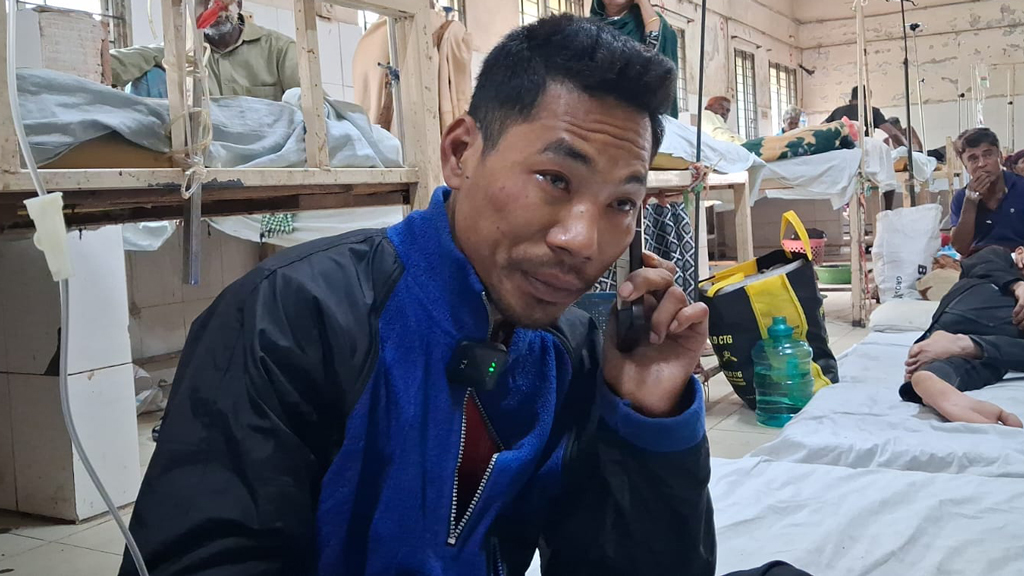 বোয়ালখালীতে শিকলে বেঁধে রিকশাচালককে নির্যাতন, উদ্ধার করল পুলিশ