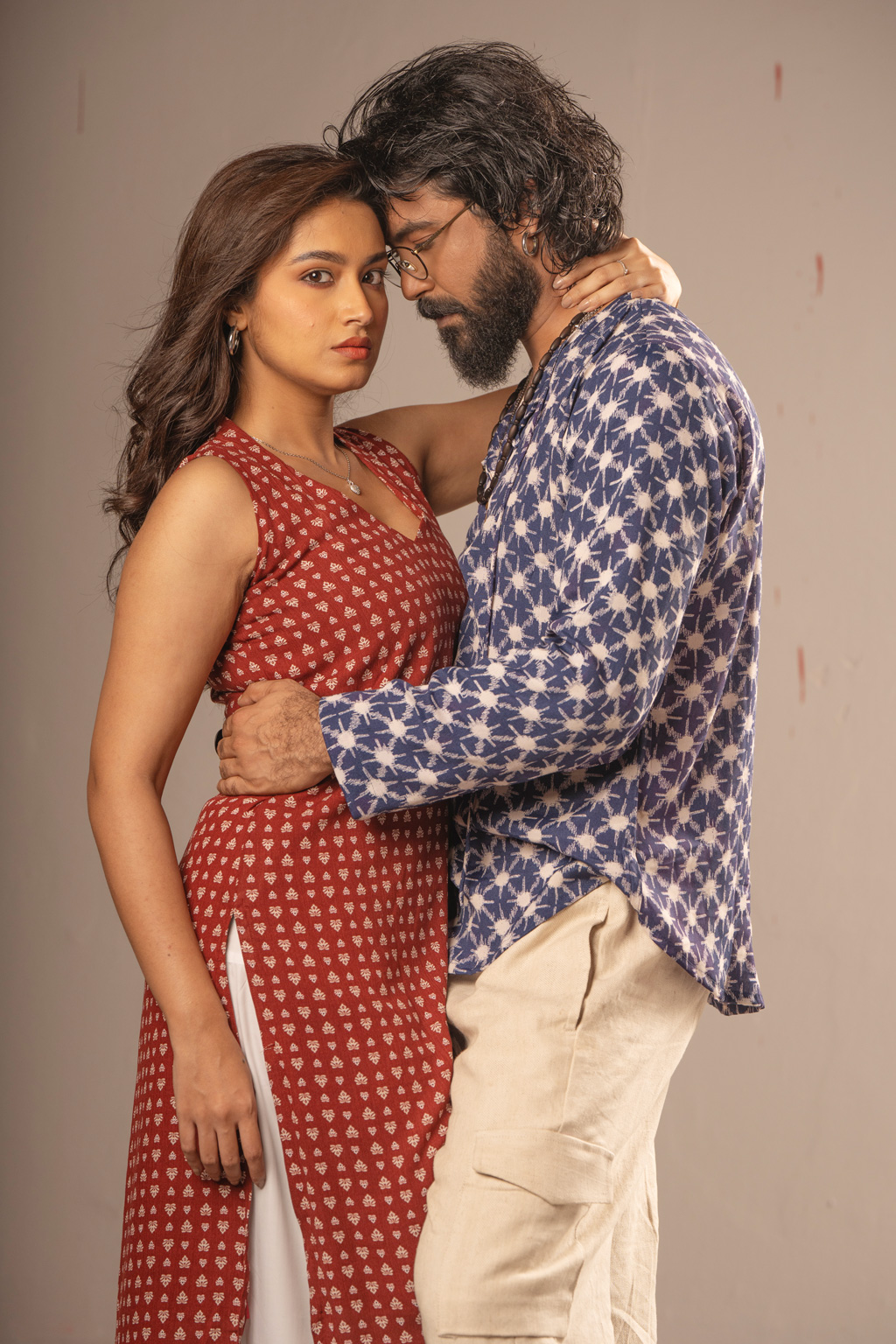 ‘ইনসাফ’ সিনেমায় তাসনিয়া ফারিণ ও শরিফুল রাজ। ছবি: সংগৃহীত