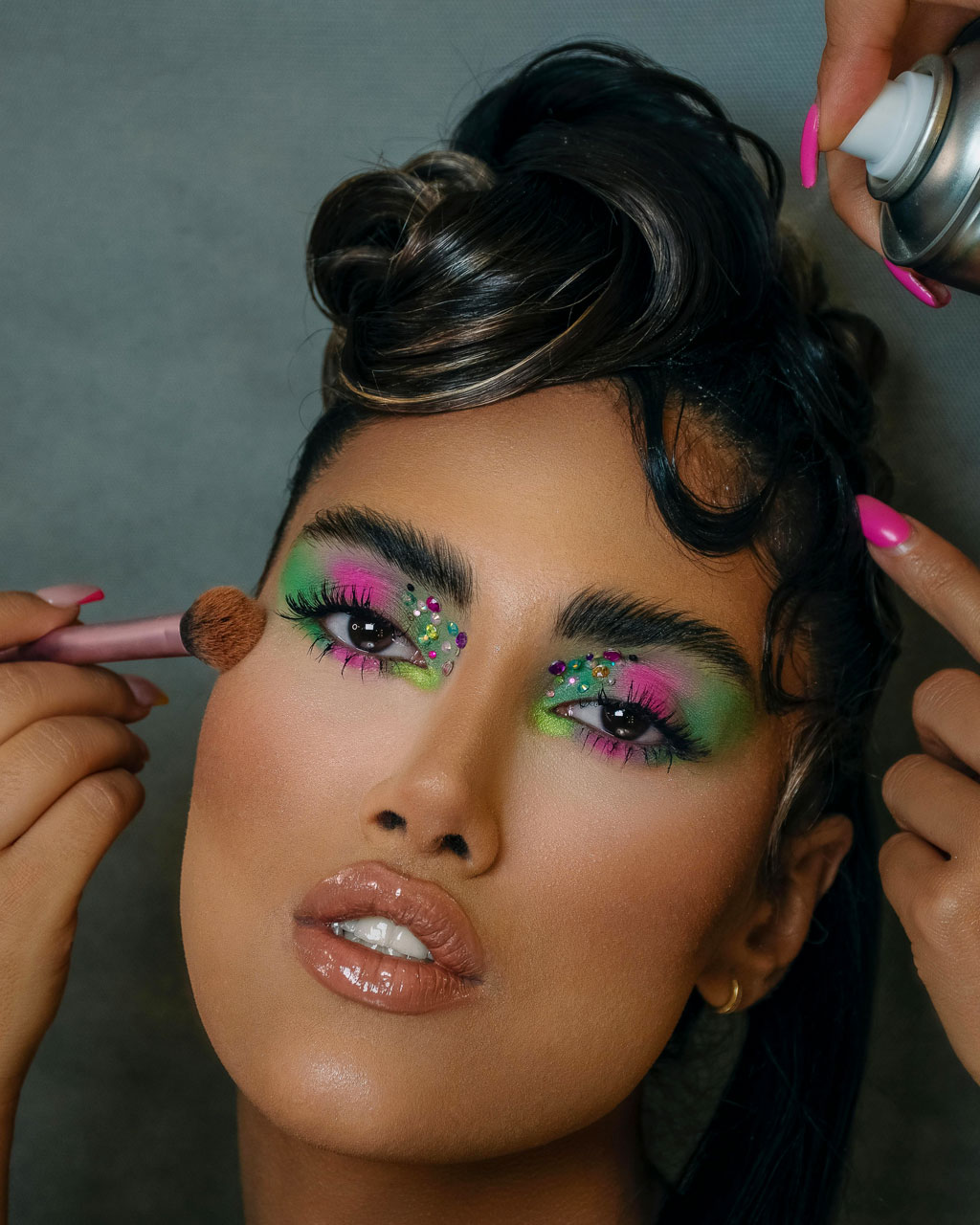 মুখের আকার অনুযায়ী কনট্য়ুরিং করুন