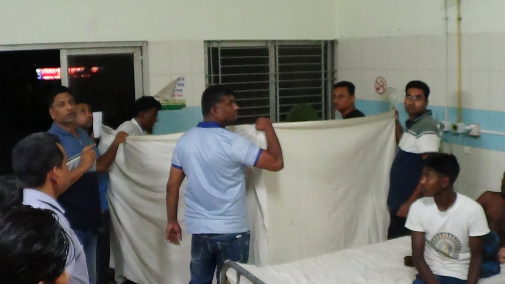 পুলিশের জিজ্ঞাসাবাদের সময় অসুস্থ, হাসপাতালে মৃত্যু