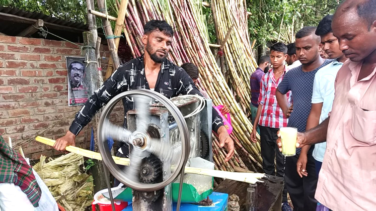 আখেই দিন বদল  শাহ আলমের