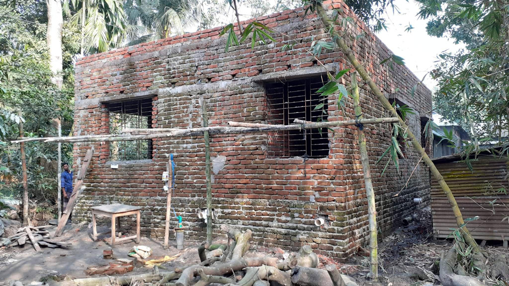 বকশীগঞ্জে ‘বীর নিবাস’ নির্মাণে অনিয়মের অভিযোগ