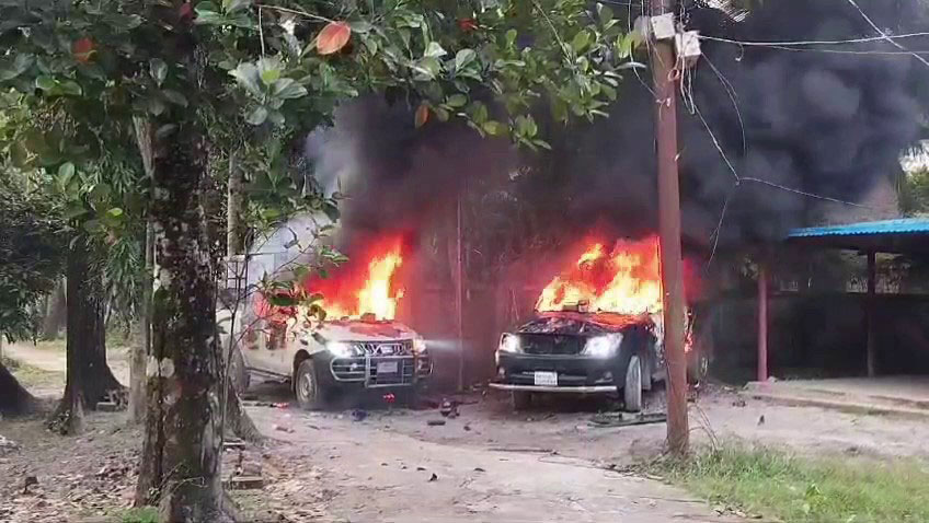 লক্ষ্মীপুরে দুই থানা, উপজেলা ভবনসহ বিভিন্ন স্থানে আগুন