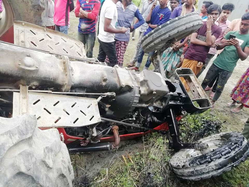 দেবীদ্বারে পুলিশের ভয়ে পালাতে গিয়ে দুর্ঘটনায় নিহত ১ 