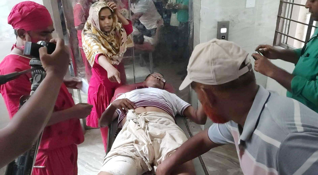 সাতক্ষীরায় আ.লীগের নেতা মোশাররফ গুলিবিদ্ধ