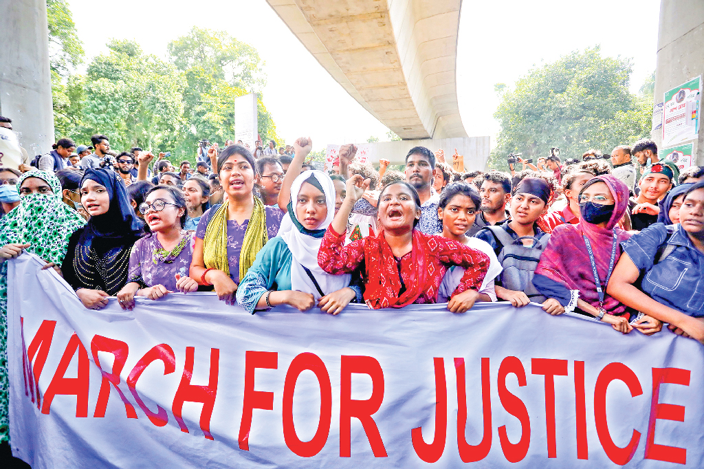 স্মৃতির পাতায় সপ্তম মাস