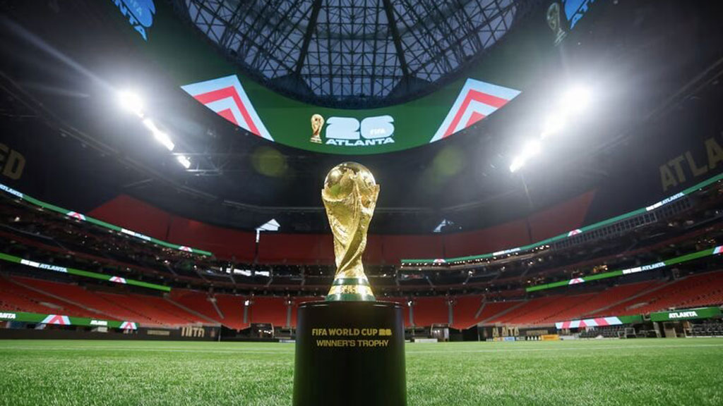 বিশ্বকাপের টিকিটের দাম আকাশচুম্বী, সমর্থকদের কাছে ফিফা ‘বিশ্বাসঘাতক’