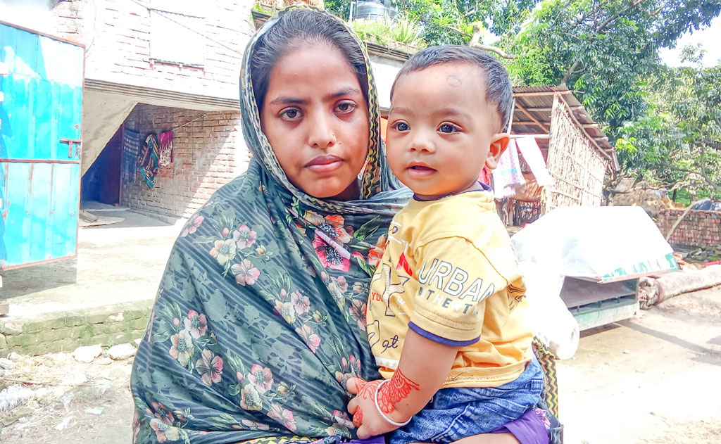 বাবার কোলে মাথা রাখার সুযোগ পেল না সাইফান