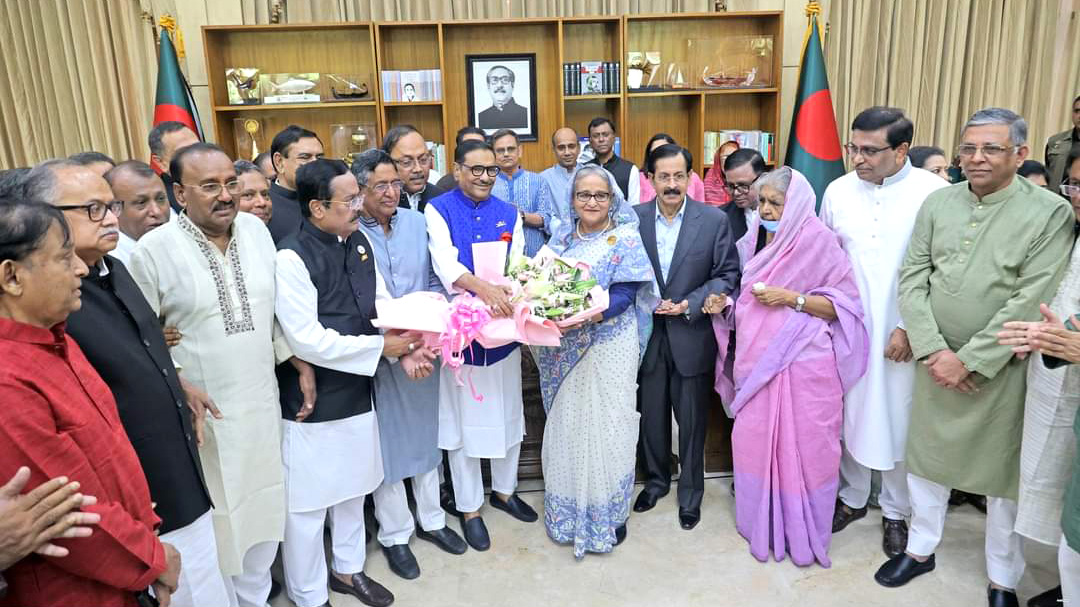 স্বদেশ প্রত্যাবর্তন দিবসে শেখ হাসিনাকে দলীয় নেতাদের শুভেচ্ছা