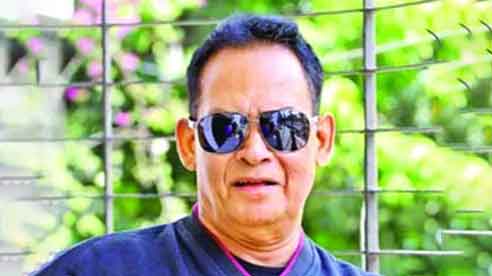 মারা গেছেন বাংলা সিনেমার রাজকুমার ওয়াসিম
