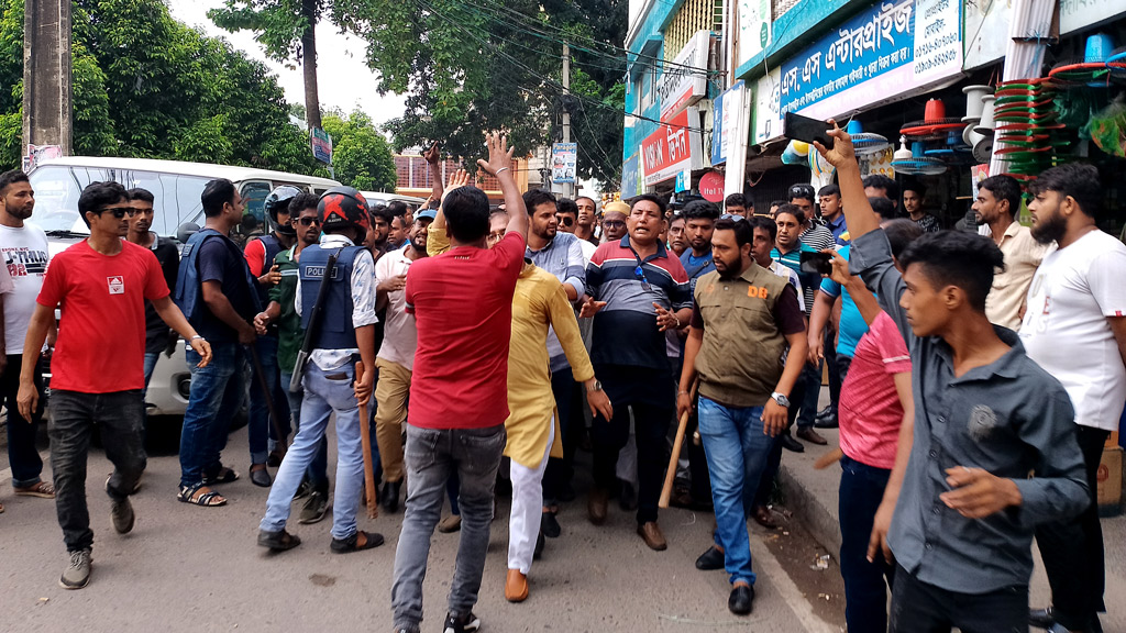 যশোরে বিএনপির সমাবেশে পুলিশের বাধার অভিযোগ