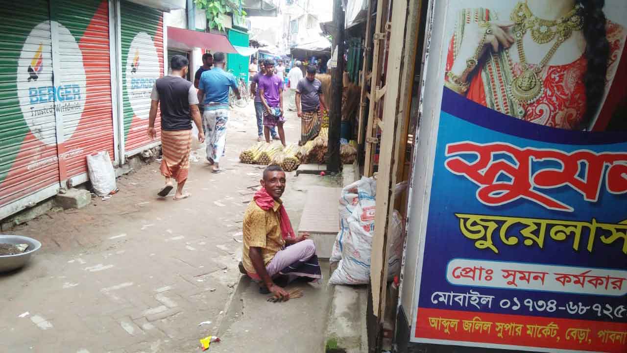 দুই দশকেও ভাগ্য ফেরেনি ‘রতন সন্ধানী’ কামাল শেখের