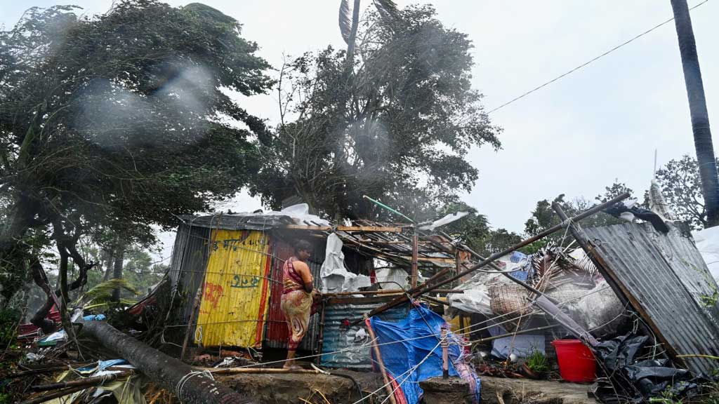 ঘূর্ণিঝড় রিমালে ক্ষতিগ্রস্ত ১ হাজারের বেশি স্কুল-কলেজ