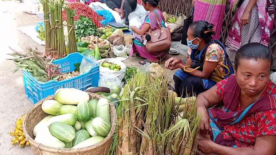 জুমের ফসলে জমজমাট বাজার