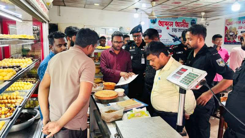 বিএসটিআইর অনুমোদন ছাড়া দই উৎপাদন, সিরাজগঞ্জে ২ প্রতিষ্ঠানকে জরিমানা