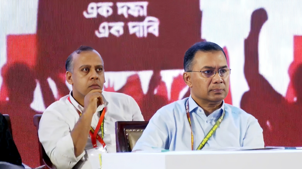 জুলাই গণ-অভ্যুত্থানে নিহতদের স্মরণসভায় যোগ দিয়েছেন প্রধানমন্ত্রী