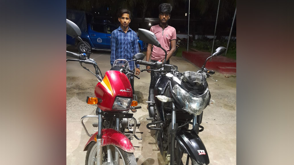 সোনাইমুড়ীতে চোরাই মোটরসাইকেলসহ গ্রেপ্তার ২