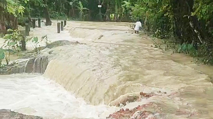 সুনামগঞ্জে কুশিয়ারা নদীর পানি বেড়ে নিম্নাঞ্চল প্লাবিত