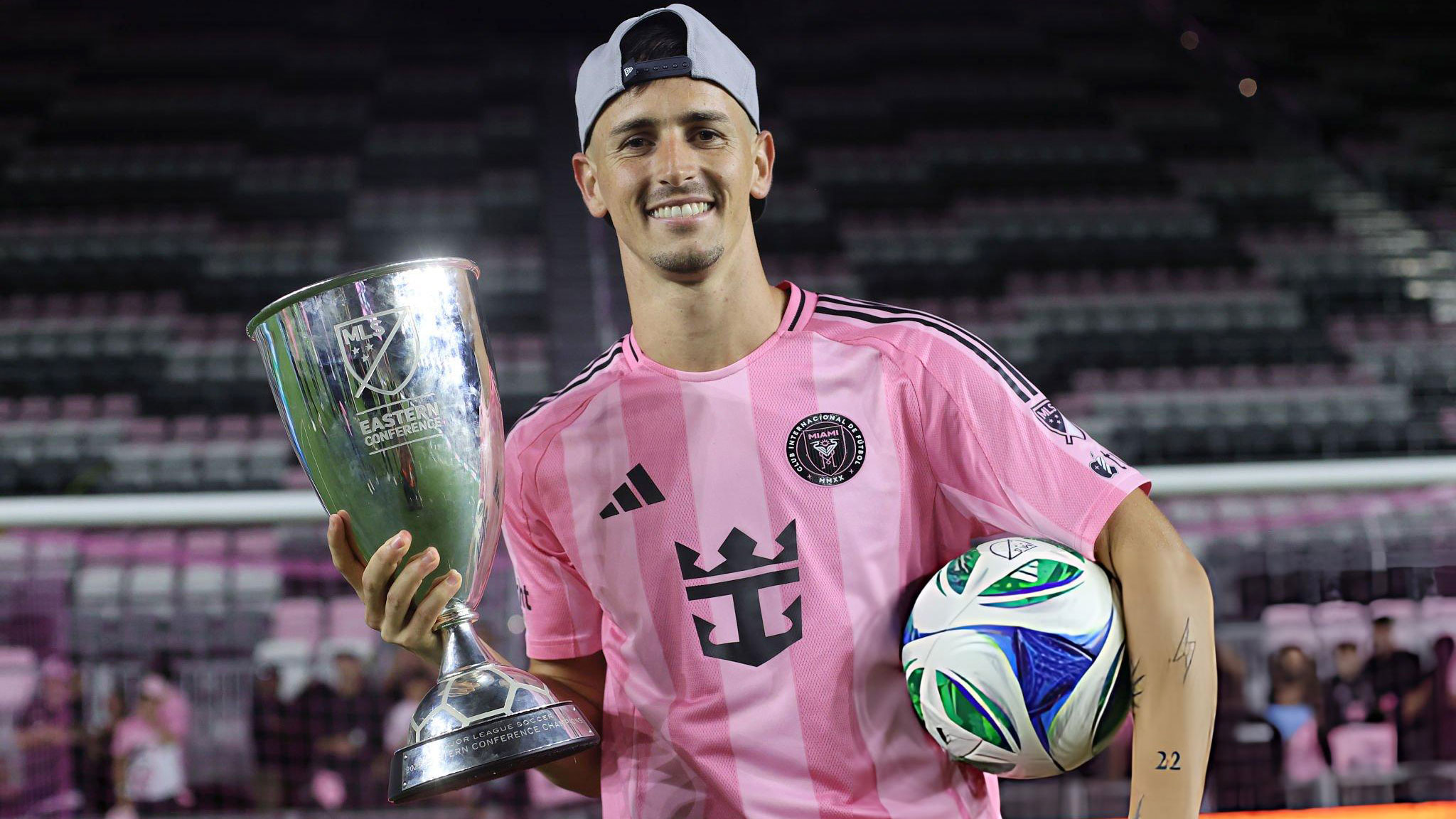 এক আর্জেন্টাইনের হ্যাটট্রিকে যুক্তরাষ্ট্রে মেসিদের ইতিহাস