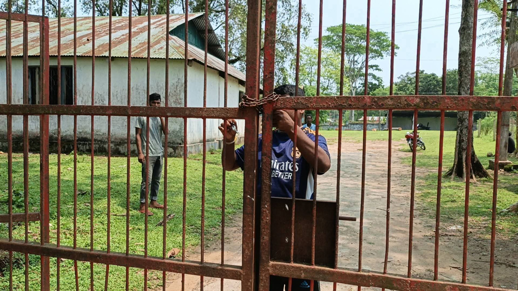 দিনভর আন্দোলন শেষে মজুরি পেলেন চা-শ্রমিকেরা