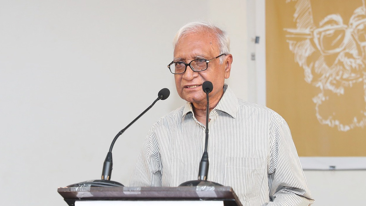 বঙ্গবন্ধুকে কটূক্তির অভিযোগে অধ্যাপক সিরাজুল ইসলামসহ ৩ জনের বিরুদ্ধে মামলা