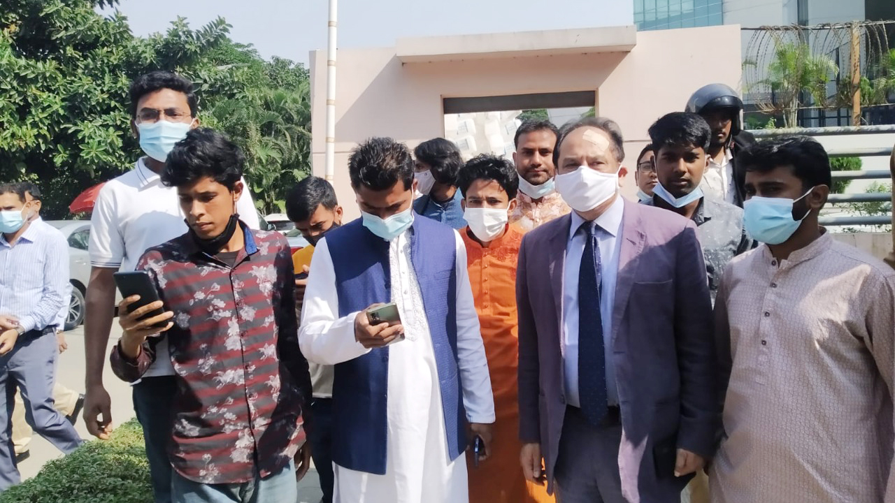 খালেদা জিয়ার অবস্থা এখনো সিরিয়াস: রেজা কিবরিয়া