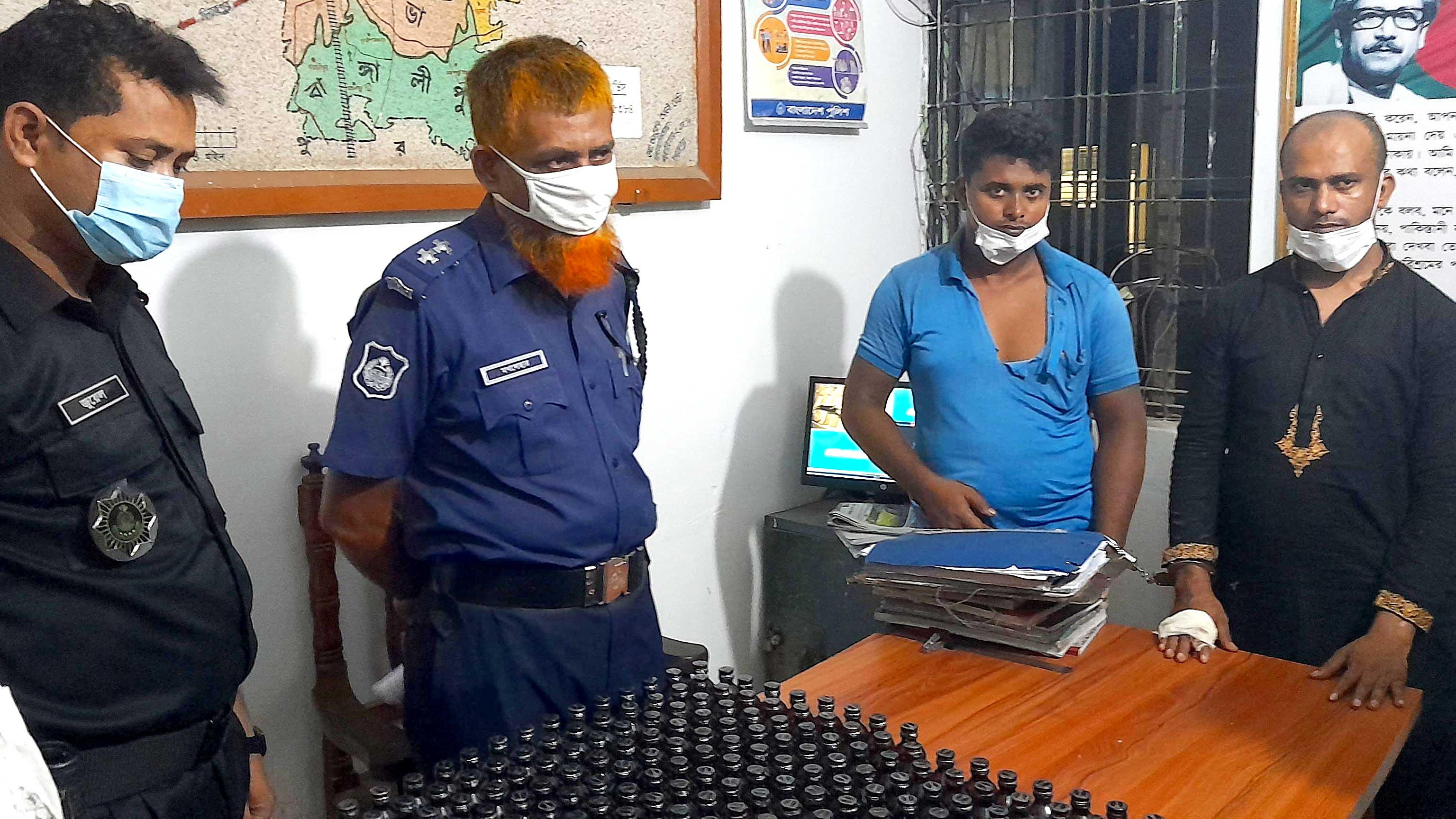 সৈয়দপুরে ৫৭০ বোতল ফেনসিডিলসহ প্রাইভেটকার জব্দ, আটক ২