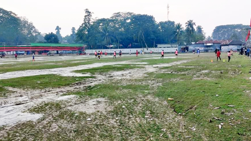 জলাবদ্ধ সেই স্টেডিয়ামের সংস্কার করলেন ইউএনও