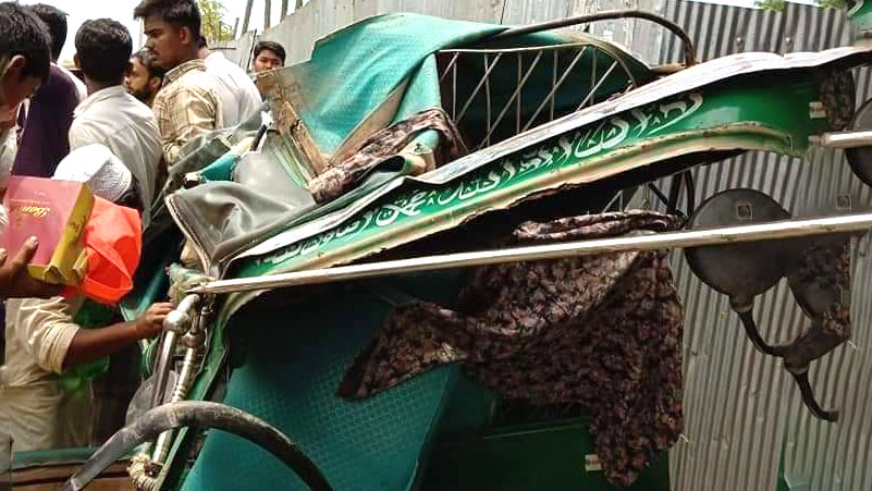 চকরিয়ায় ডাম্পার ও সিএনজি এর মুখোমুখি সংঘর্ষে নিহত ২