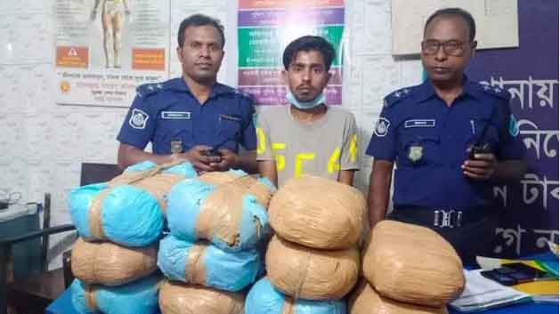গাঁজা ও ট্রাকসহ মাদক ব্যবসায়ী গ্রেপ্তার