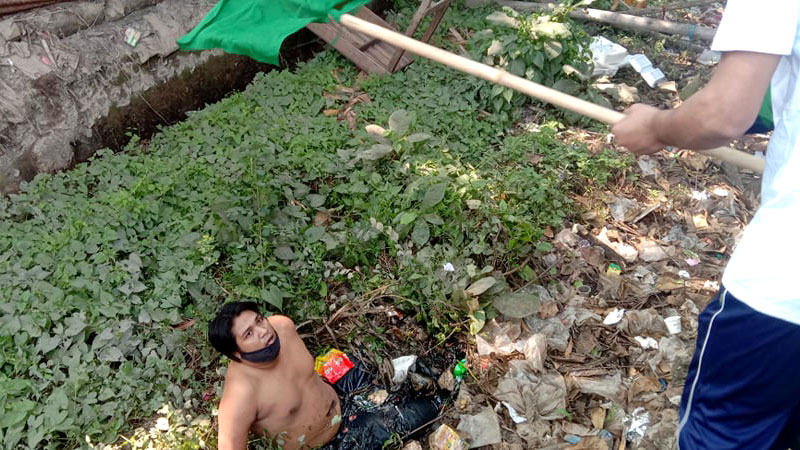 চট্টগ্রামে পাকিস্তান সমর্থককে ধাওয়া করল মুক্তিযুদ্ধ মঞ্চ