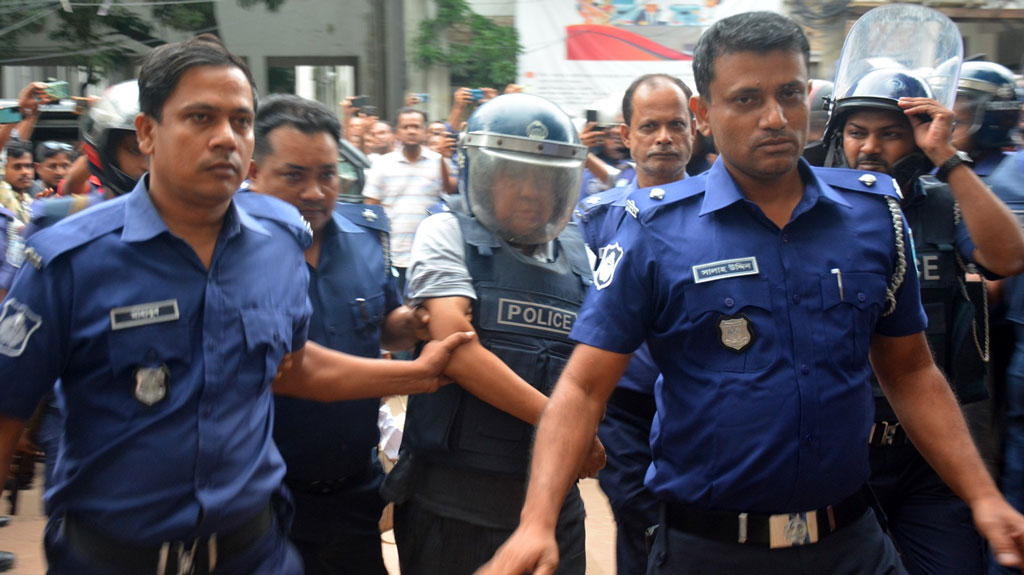 সাবেক পাটমন্ত্রী দস্তগীর গাজী ৬ দিনের রিমান্ডে