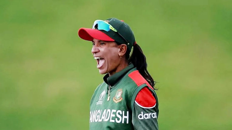 ফিরলেন সালমা, বাদ পড়লেন জাহানারা