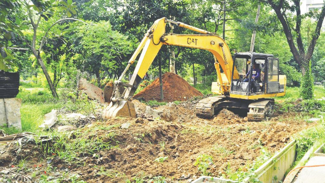 তিন বছর ধরে চলছে সংস্কার