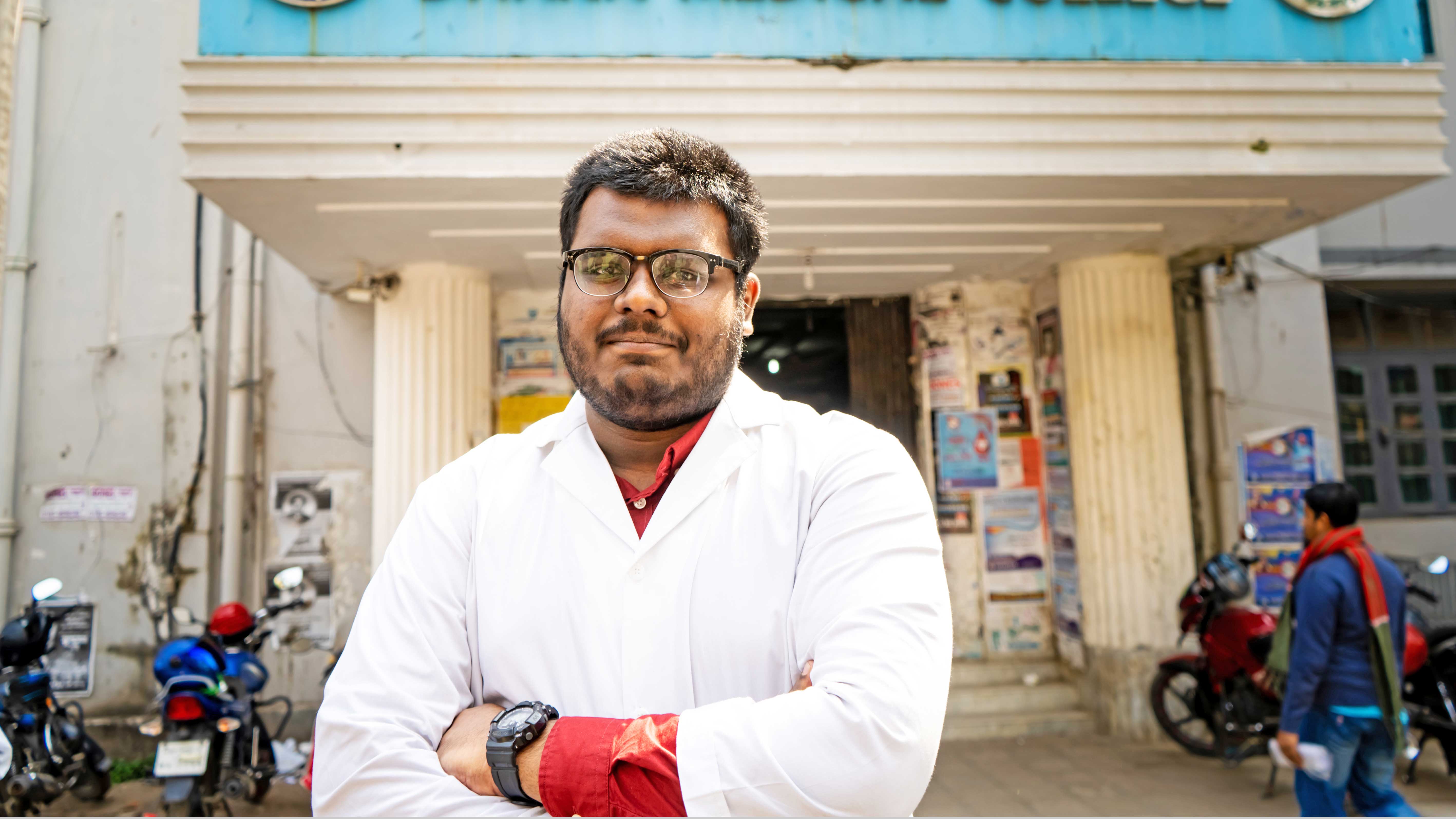 মূল বইয়ের ওপর দখল থাকতে হবে