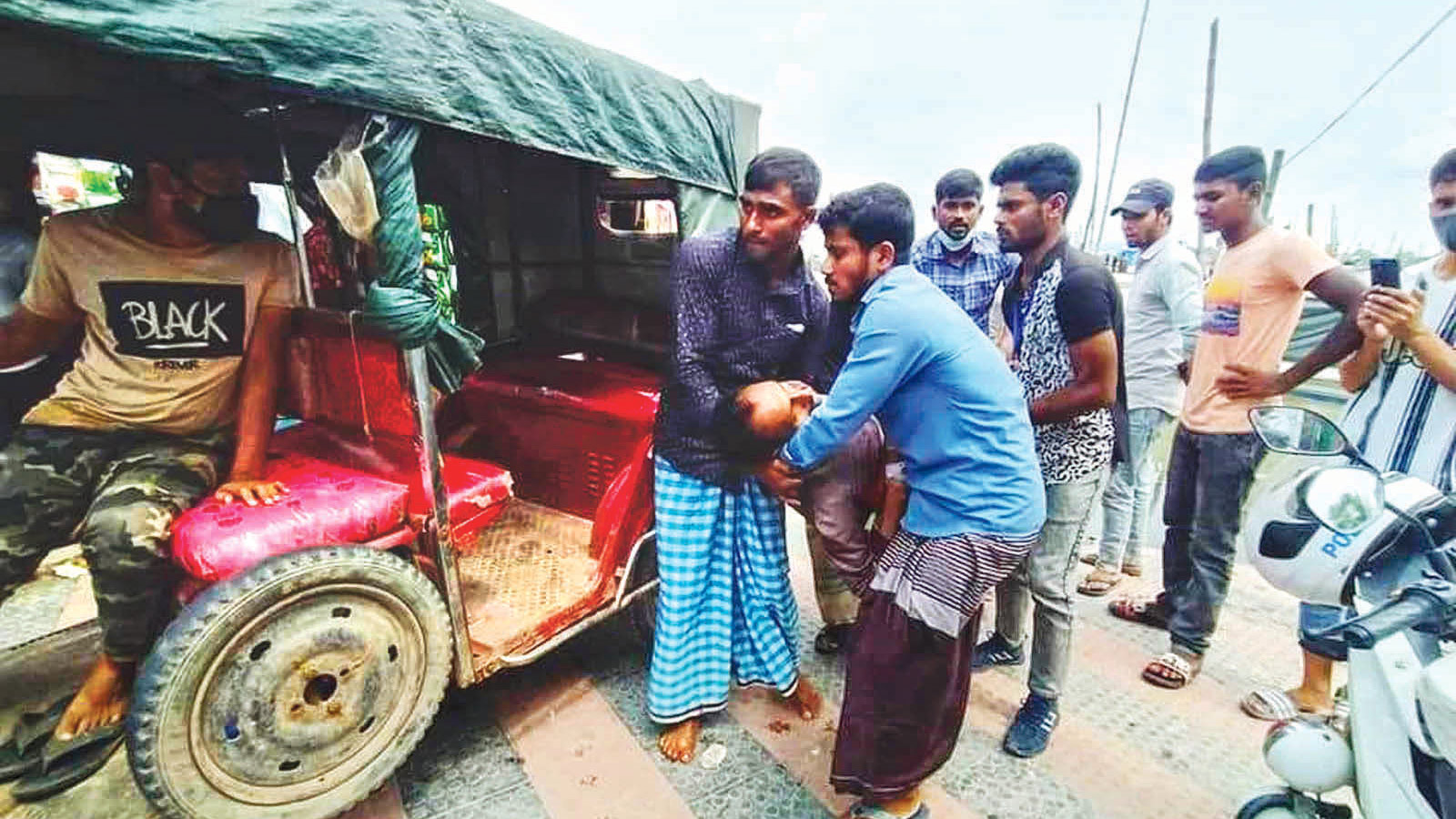 ‘সুষ্ঠু’ ভোটে নিহত ৩