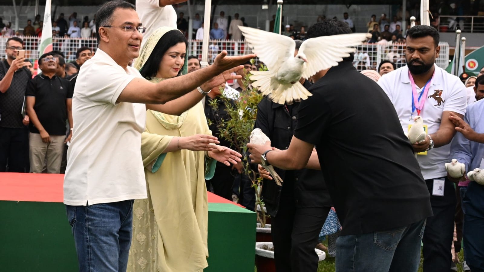তোমরাই বাংলাদেশের ভবিষ্যৎ: প্রধানমন্ত্রী