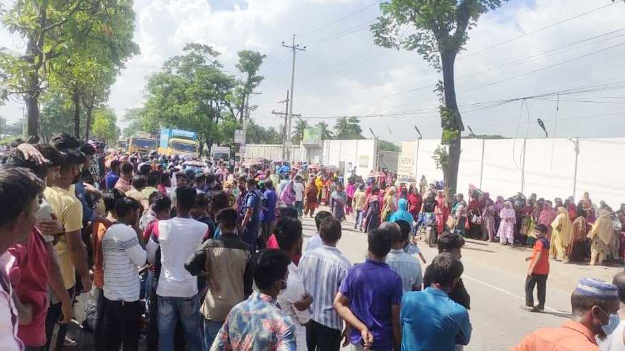 মহাসড়কে অটোরিকশা-পিকআপ সংঘর্ষে ২ জন নিহত