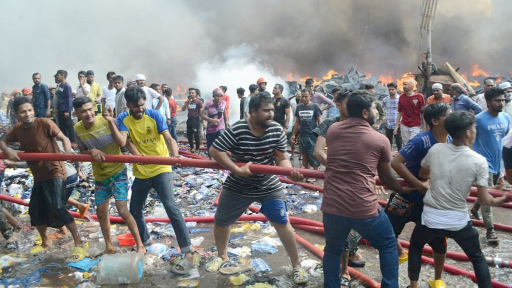 ‘এমন আগুন জীবনে দেখিনি’