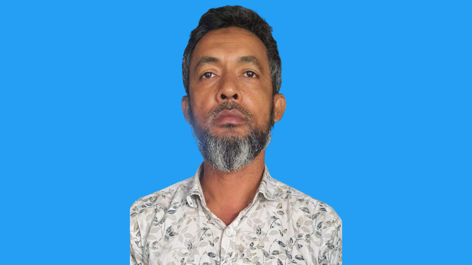 নীলফামারীতে বসতবাড়িতে হামলার ঘটনায় ‘হেলমেট বাহিনী’র মূল হোতা গ্রেপ্তার