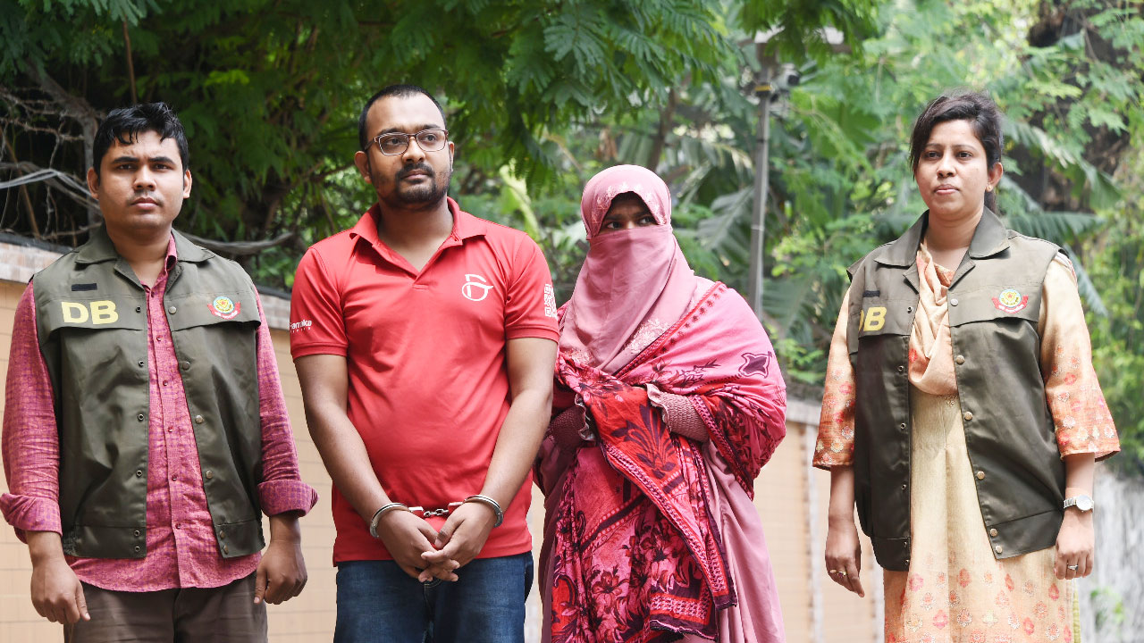 যৌন চিকিৎসার নামে প্রতারণা, দম্পতি গ্রেপ্তার