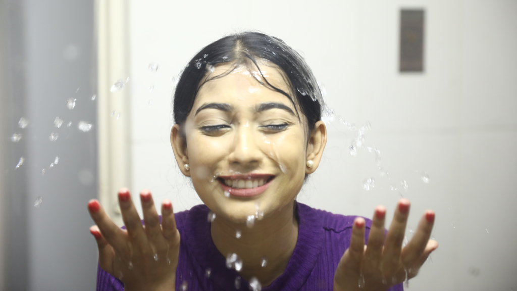 গরমে ত্বক শীতল রাখুন