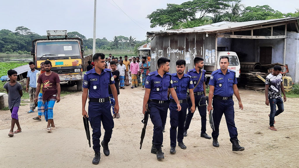 সীমানা বিরোধে উত্তেজনা