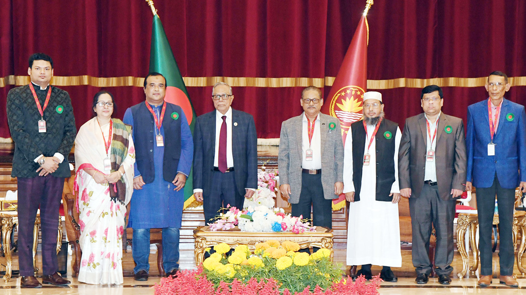 শেখ হাসিনার নেতৃত্বে নির্বাচনকালীন সরকার চায় বিএনএফ