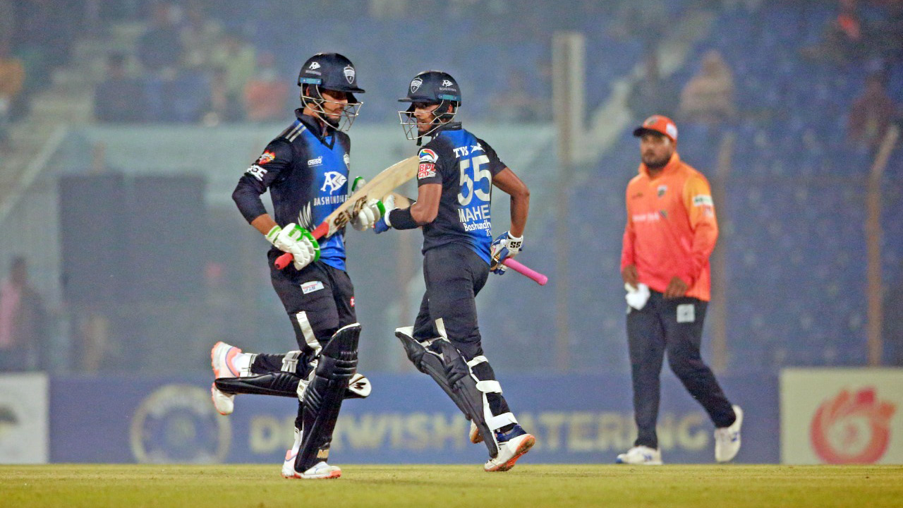 হারের হ্যাটট্রিক খুলনার