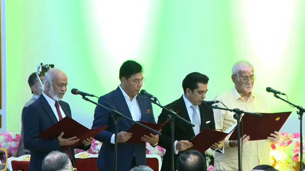 নতুন ৪ মন্ত্রী ও ২ প্রতিমন্ত্রীকে শপথ পড়ালেন রাষ্ট্রপতি