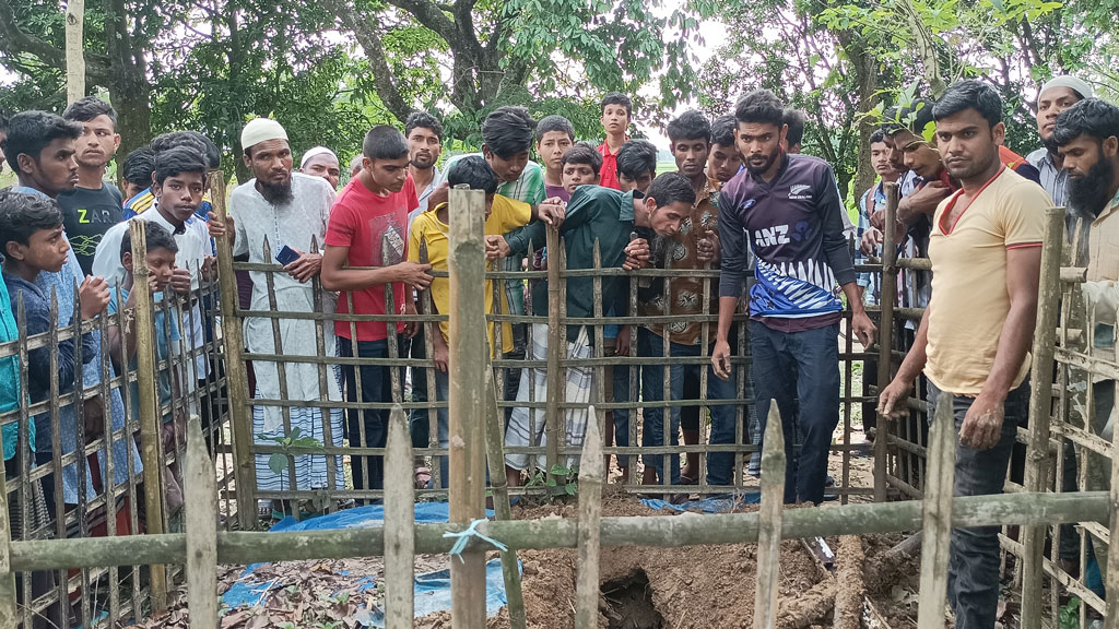 কবর থেকে ১৬ কঙ্কাল চুরির অভিযোগ 